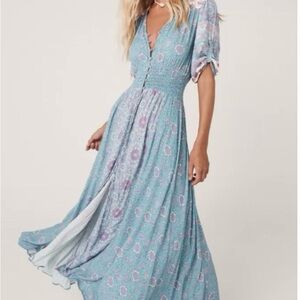RARE* SPELL 🦋 Lover’s Beach Gown Small